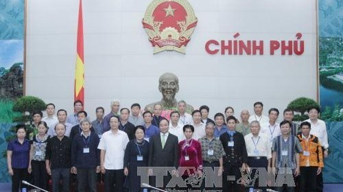 Deputy PM Nguyen Xuan Phuc receives Lang Son’s prestigious ethnic people  - ảnh 1